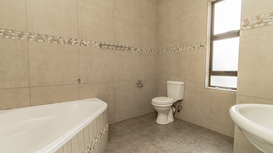 To Let 3 Bedroom Property for Rent in Cashan North West